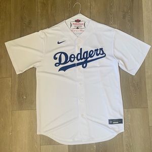 Mookie Betts Authentic Nike LA Dodgers jersey